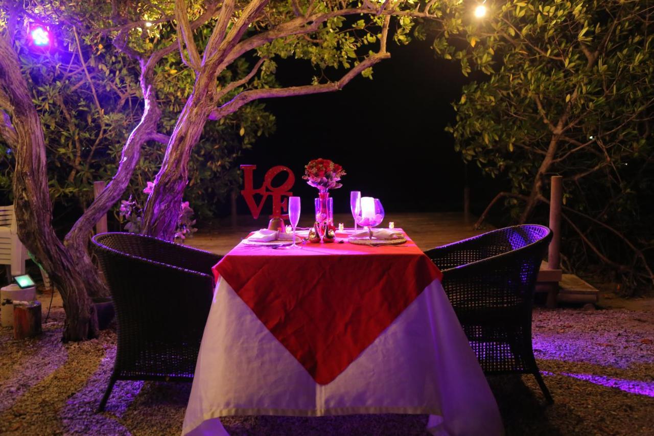 Hotel Isla Palma Reserva Natural Bagian luar foto